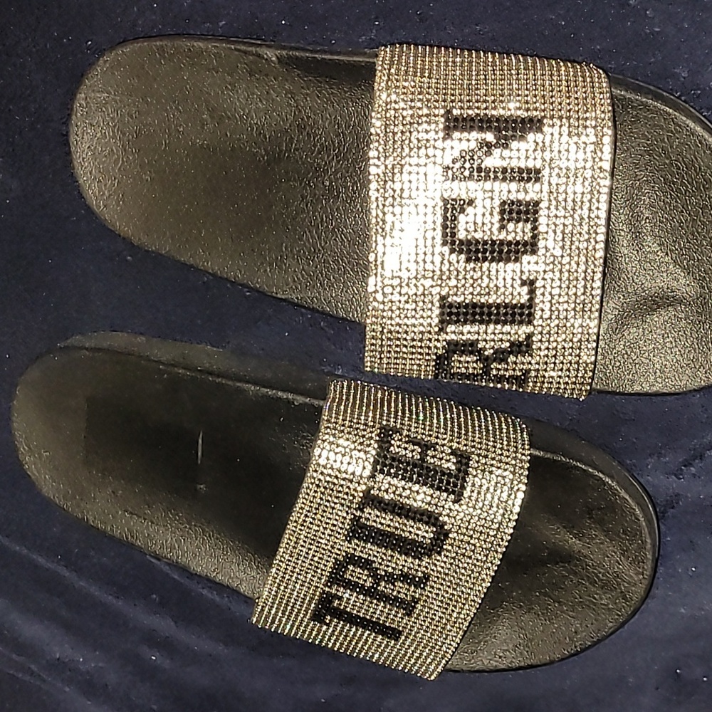 True Religion Slides